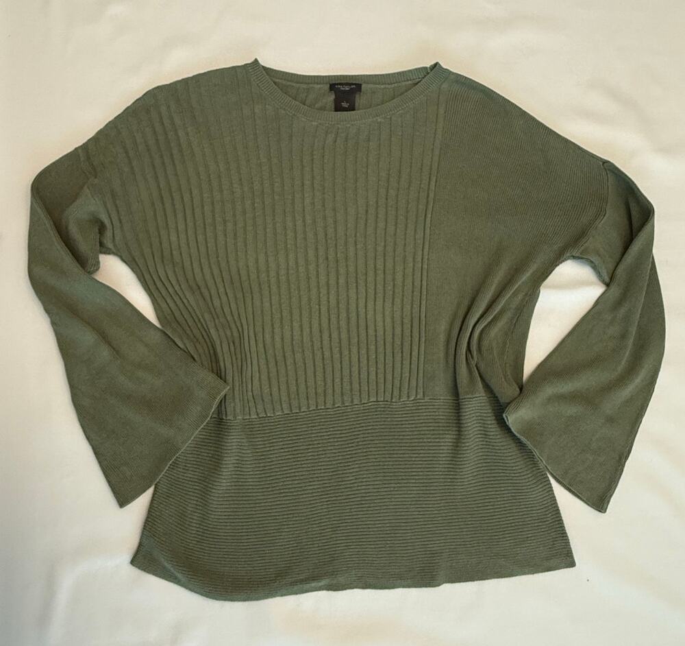 Ann Taylor Sage Green Ribbed Sweater – Size L